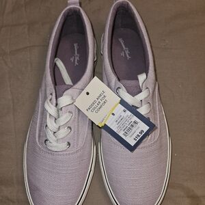 Universal Thread Lilac Canvas Sneakers with White Laces